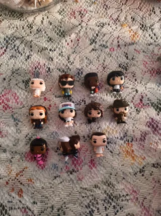 Lote Figuras Stranger Things Kinder
