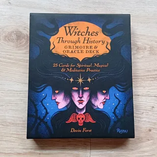 Oráculo Witches Through History