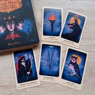 Oráculo Witches Through History