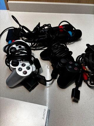 PlayStation 2 Slim Plata + Juegos y Accesorios