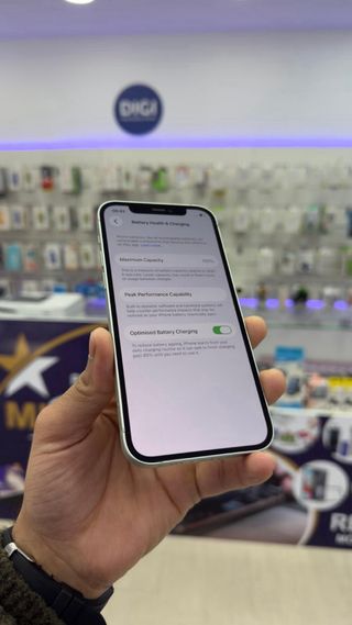 iPhone 12 64GB semi nuevo