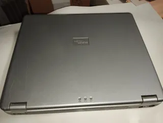 Portátil Fujitsu Siemens AMILO Plata