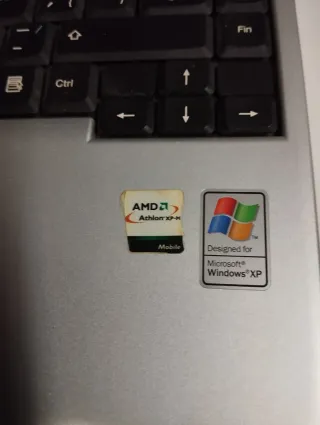 Portátil Fujitsu Siemens AMILO Plata