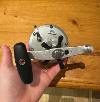 Carrete Trolling Línea Effe JD 500