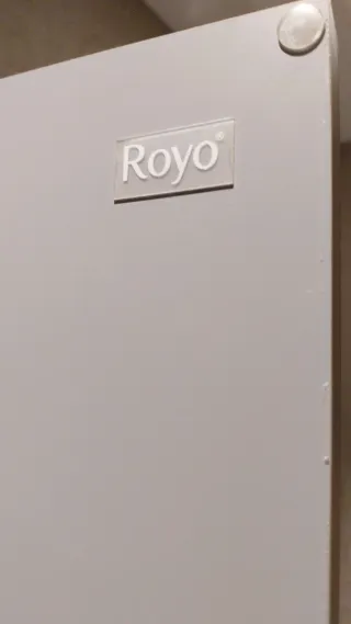 Armario de baño blanco y gris