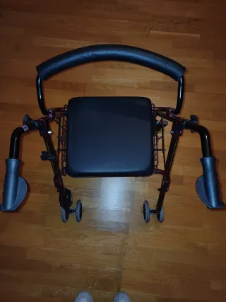 Andador para  adultos.