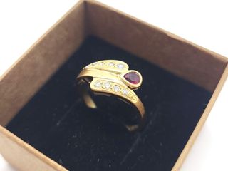 anillo oro 18k con piedra con diamante,rubi