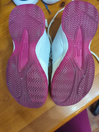 Zapatillas de tenis Wilson blancas y rosas