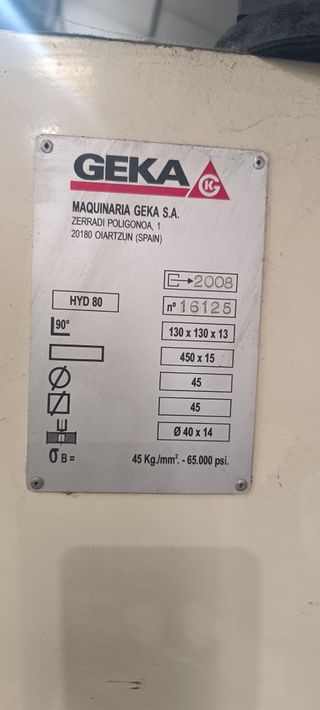 Punzonadora Geka HYD80