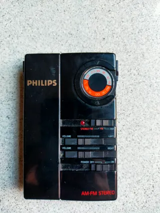 Radio Portátil Philips D1720 AM/FM Estéreo