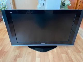 TV Panasonic TX-37LZD70F + Amazon Fire Stick