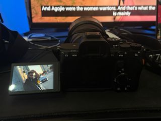 Cámara Sony A7 IV + lente 135mm