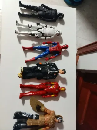 Figuras Star Wars y Spiderman.Preguntar precio