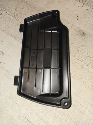 Tapa Batería Piaggio NGR Negra nueva