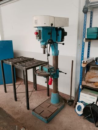 Taladro industrial de columna