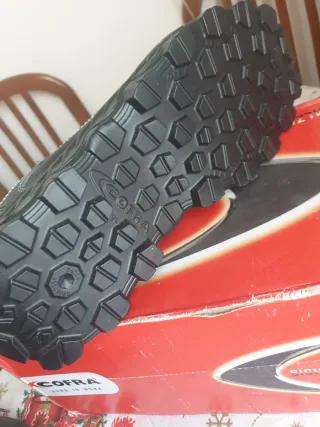Zapatos de seguridad Cofra negros