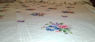 Colcha Lagartera Bordada a Mano