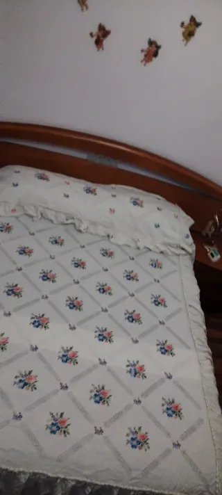 Colcha Lagartera Bordada a Mano