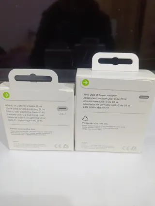 Cargador iPhone Apple 20W y Cable Lightning