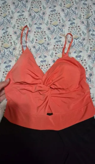 Mono largo coral y negro