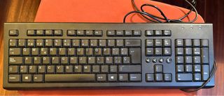 Teclado de ordenador negro
