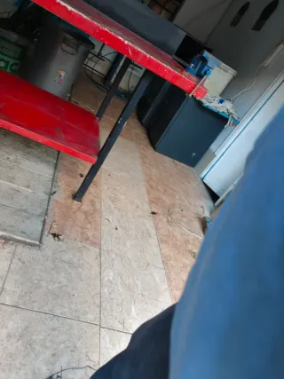 Banco de Taller Rojo