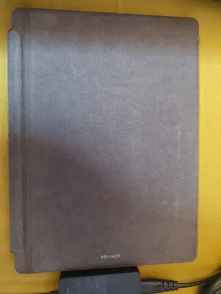 Surface Pro 8 i7-1185G7 16GB 512GB Batt 100%