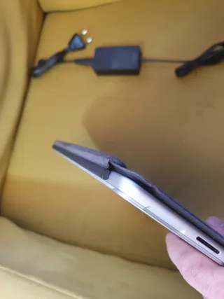 Surface Pro 8 i7-1185G7 16GB 512GB Batt 100%