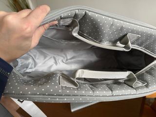 Bolso maleta bebé gris lunares con cambiador