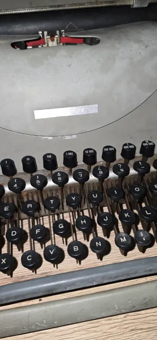 Máquina de Escribir Hispano Olivetti Lexicon 80