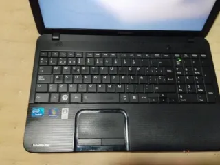 Portátil Toshiba Negro con añadido de Disco SSD