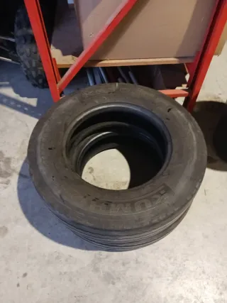 Neumáticos Semirremolque Kumho 215/75R17.5