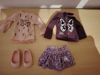 Muñena Nancy y ropa Nancy