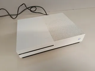 Xbox One S Microsoft Verde