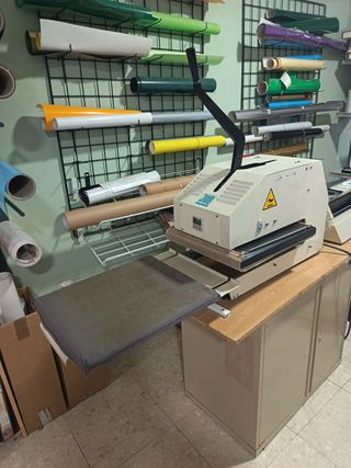 Plancha termica de estampacion textil de JMB.