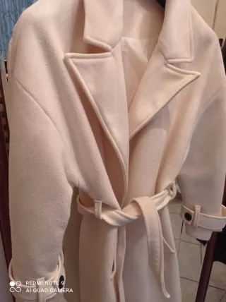 Cappotto beige con cintura