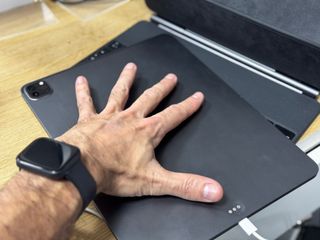 iPad Pro 12.9 5a Gen 128GB WiFi + Teclado