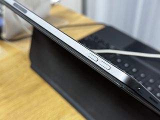 iPad Pro 12.9 5a Gen 128GB WiFi + Teclado