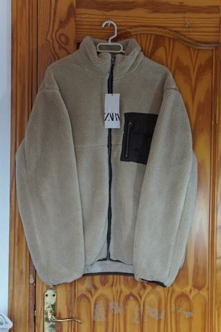 Chaqueta Zara Borreguillo Beige Talla S nuevo