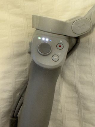 Estabilizador DJI OM4 para móviles