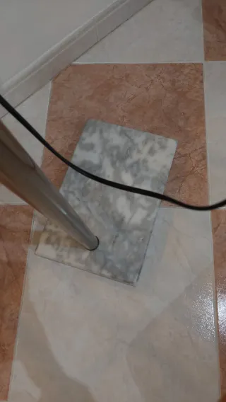 Lámpara de pie salón moderna