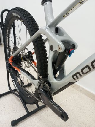 Bicicleta Mondraker Raze Carbon R TALLA M
