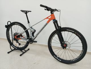Bicicleta Mondraker Raze Carbon R TALLA M