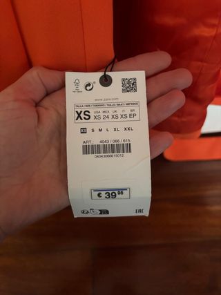 Traje Zara naranja americana y pantalón Talla XS