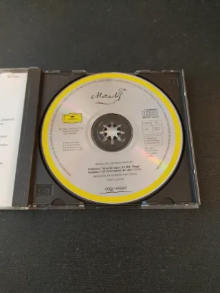 CD Mozart Sinfonías 25 y 38 Praga OF Viena