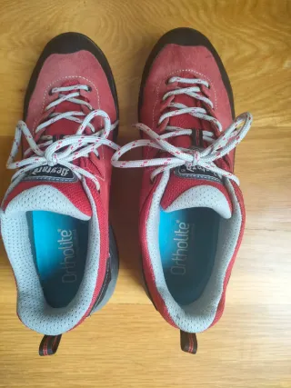 Botas montaña Bestard MESTRAL color rojo, talla 41