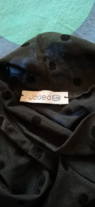 Sottogiacca Jadea nero con dettagli in pizzo