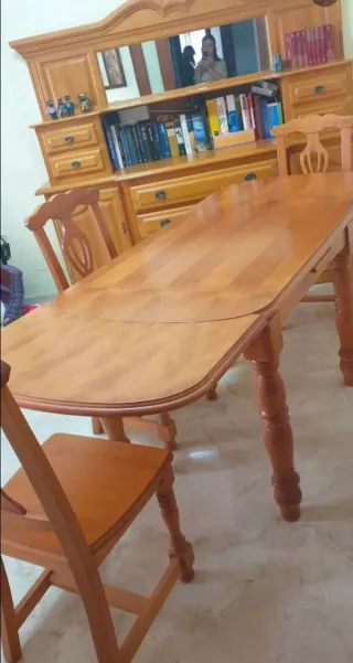 Mesa comedor + 4 sillas madera maciza