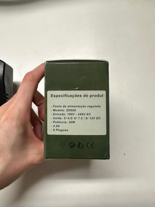 Fuente Alimentación Universal ZD668 30W