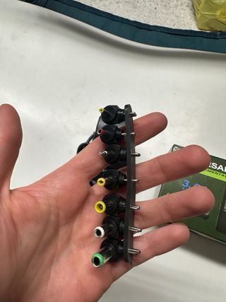 Fuente Alimentación Universal ZD668 30W